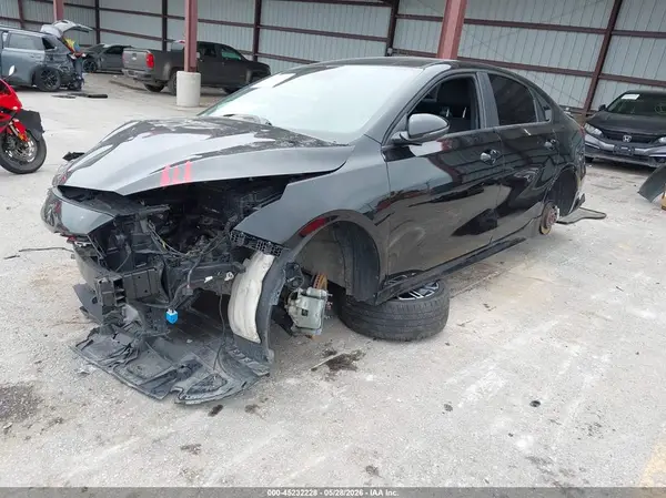 3KPF44AC1PE541462 2023 KIA FORTE - Image 2
