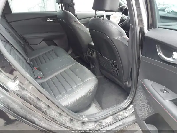 3KPF44AC1PE541462 2023 KIA FORTE - Image 8