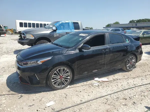 3KPF44AC1PE556074 2023 KIA FORTE - Image 1