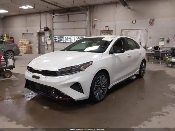 3KPF44AC1PE640007 2023 KIA FORTE - Image 2