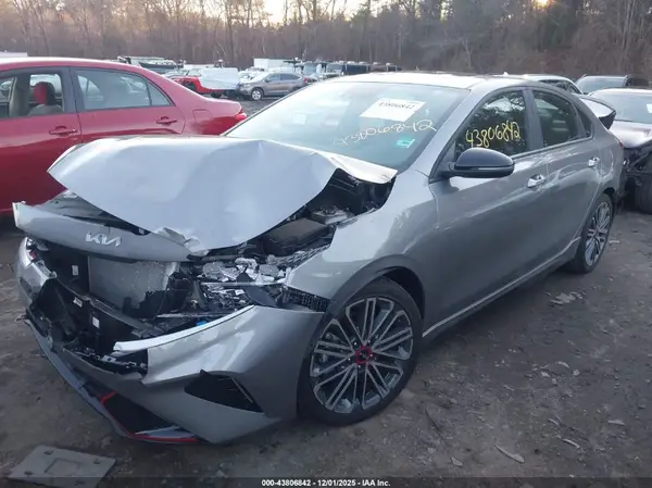 3KPF44AC1RE710091 2024 KIA FORTE - Image 2