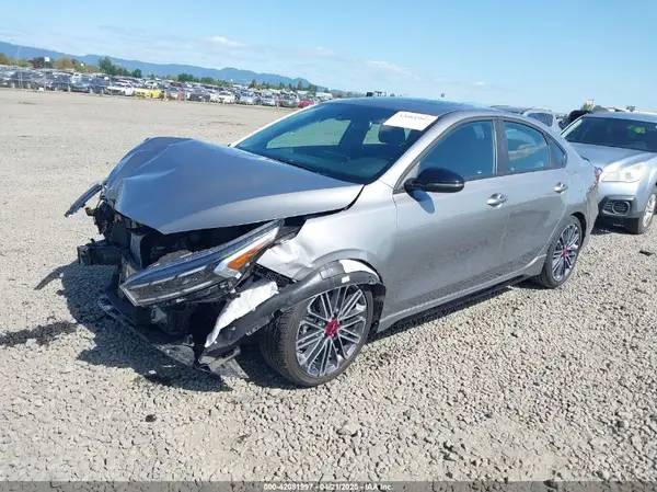 3KPF44AC1RE716425 2024 KIA FORTE - Image 2
