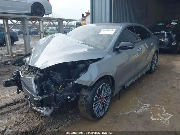 3KPF44AC1RE740840 2024 KIA FORTE - Image 2