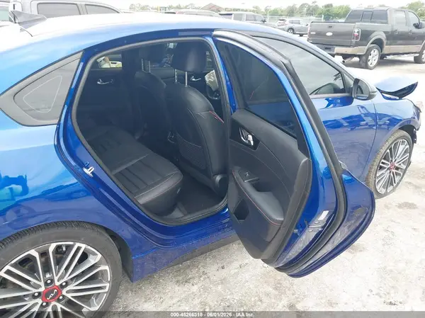 3KPF44AC1RE772090 2024 KIA FORTE - Image 8