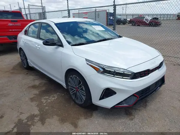 3KPF44AC1RE783736 2024 KIA FORTE - Image 1