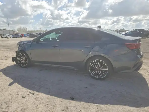 3KPF44AC1RE784580 2024 KIA FORTE - Image 2