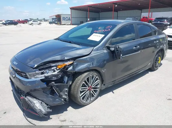 3KPF44AC1RE804259 2024 KIA FORTE - Image 2