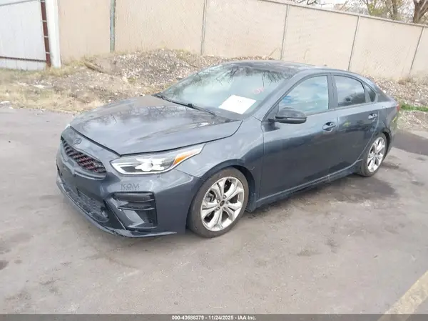 3KPF44AC2ME275199 2021 KIA FORTE - Image 2