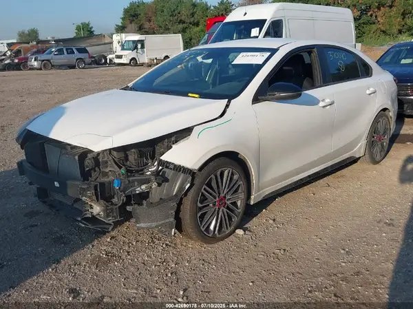 3KPF44AC2ME370040 2021 KIA FORTE - Image 2
