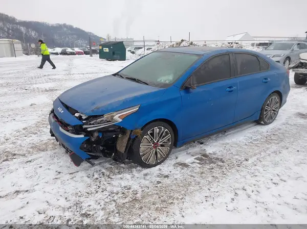 3KPF44AC2NE424955 2022 KIA FORTE - Image 2