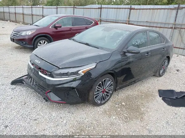 3KPF44AC2NE466493 2022 KIA FORTE - Image 2