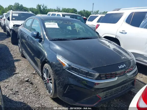 3KPF44AC2NE483049 2022 KIA FORTE - Image 1