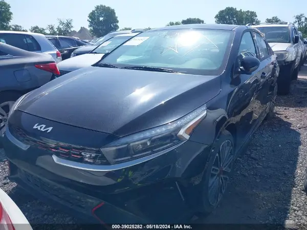 3KPF44AC2NE483049 2022 KIA FORTE - Image 2