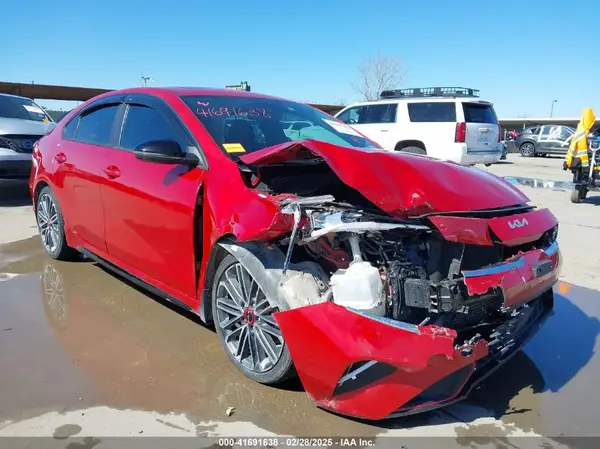 3KPF44AC2NE485559 2022 KIA FORTE - Image 1