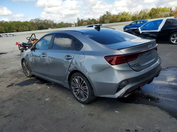 3KPF44AC2NE493533 2022 KIA FORTE - Image 2