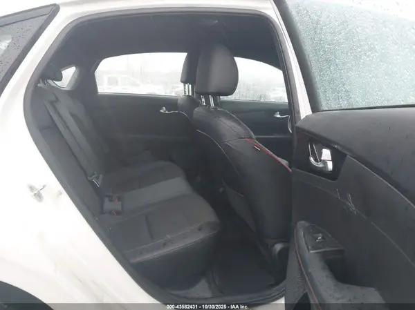 3KPF44AC2PE516523 2023 KIA FORTE - Image 8