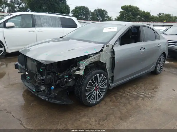 3KPF44AC2PE520474 2023 KIA FORTE - Image 2