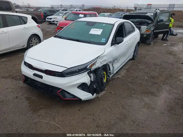 3KPF44AC2PE589830 2023 KIA FORTE - Image 2