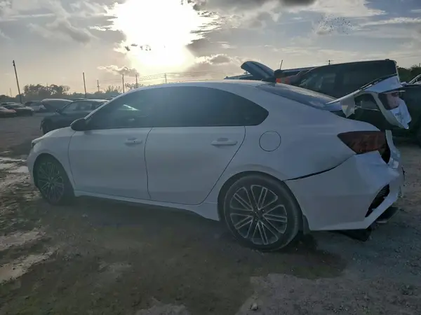 3KPF44AC2PE610059 2023 KIA FORTE - Image 2