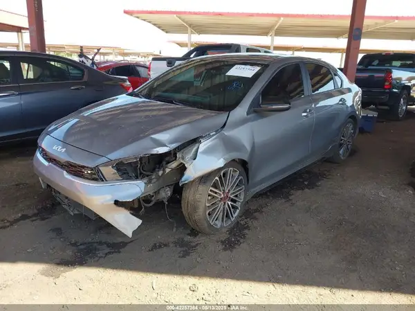 3KPF44AC2RE707104 2024 KIA FORTE - Image 2