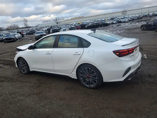 3KPF44AC2RE715445 2024 KIA FORTE - Image 2