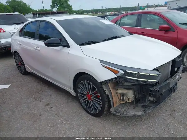 3KPF44AC2RE716501 2024 KIA FORTE - Image 1