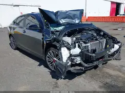 3KPF44AC2RE827985 2024 KIA FORTE