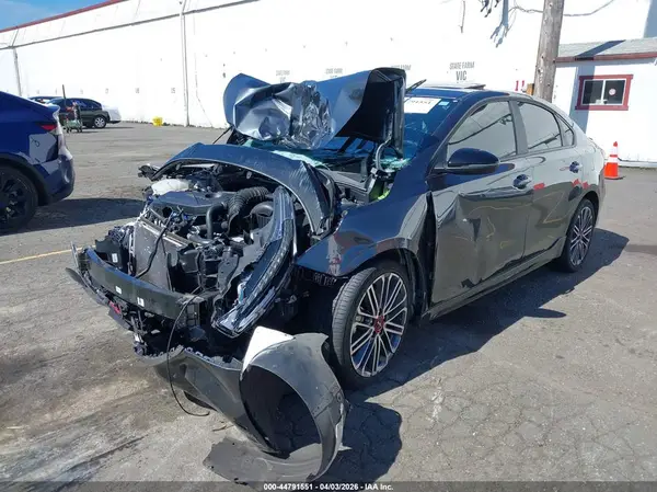 3KPF44AC2RE827985 2024 KIA FORTE - Image 2