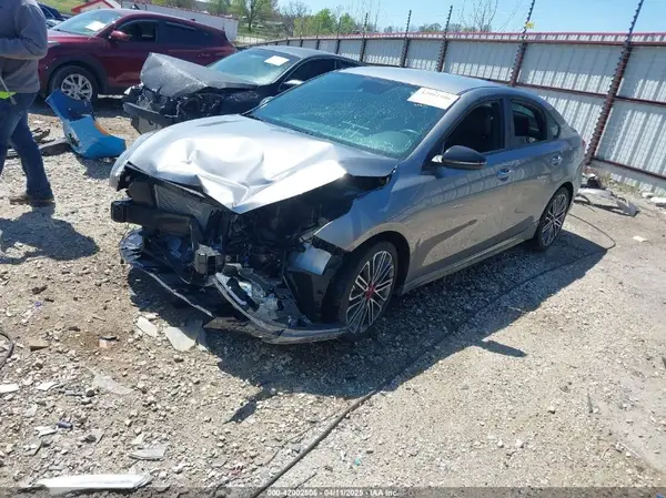 3KPF44AC2RE830420 2024 KIA FORTE - Image 2