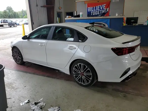 3KPF44AC2RE831230 2024 KIA FORTE - Image 2