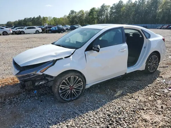 3KPF44AC2RE834175 2024 KIA FORTE - Image 1
