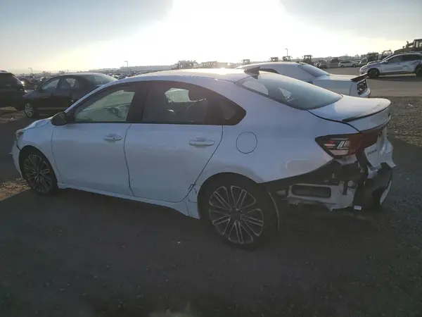 3KPF44AC3ME308226 2021 KIA FORTE - Image 2