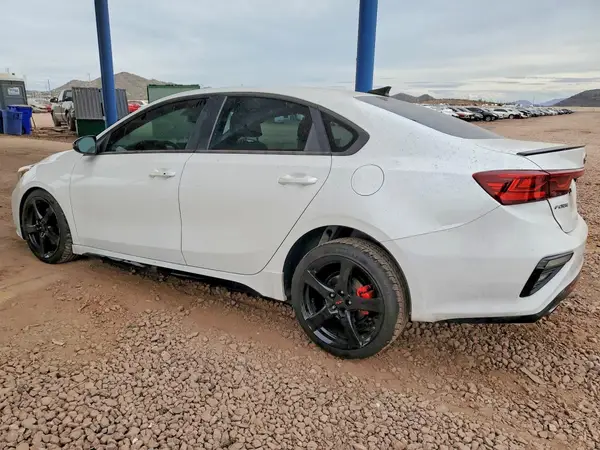 3KPF44AC3ME315435 2021 KIA FORTE - Image 2