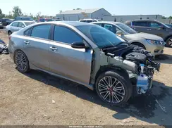 3KPF44AC3NE430487 2022 KIA FORTE