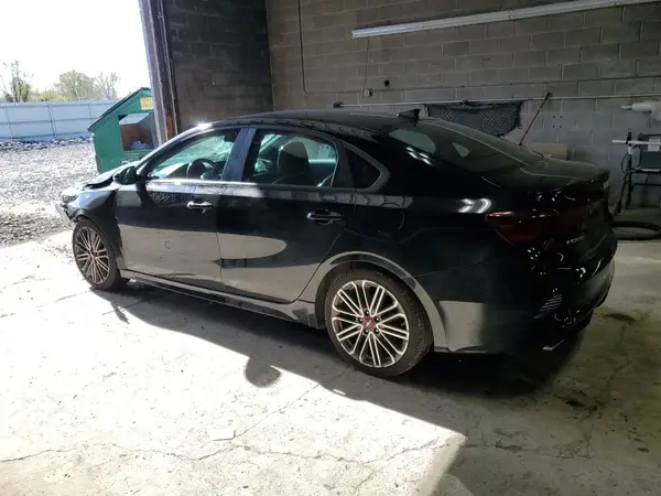 3KPF44AC3NE476353 2022 KIA FORTE - Image 2