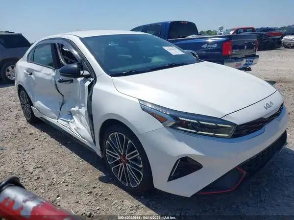 3KPF44AC3NE477289 2022 KIA FORTE - Image 1