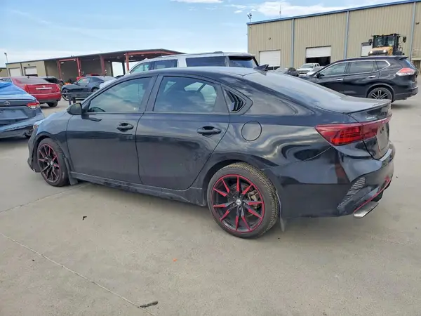 3KPF44AC3NE483058 2022 KIA FORTE - Image 2