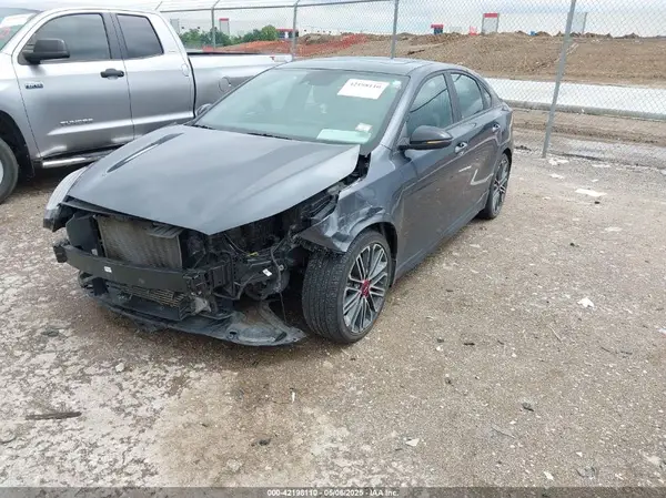 3KPF44AC3NE486011 2022 KIA FORTE - Image 2