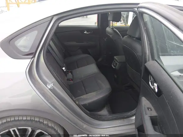 3KPF44AC3NE487241 2022 KIA FORTE - Image 8