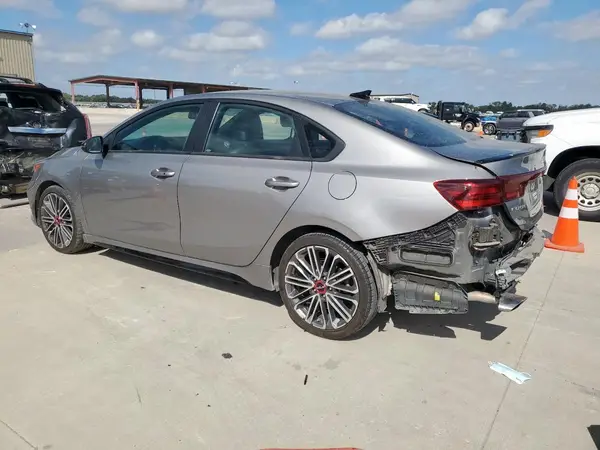 3KPF44AC3PE520323 2023 KIA FORTE - Image 2