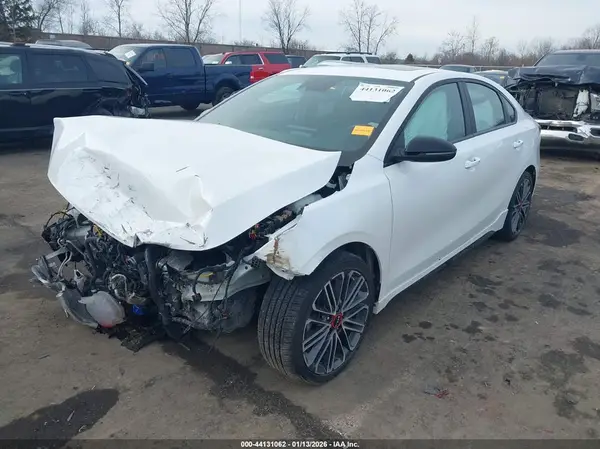 3KPF44AC3PE523819 2023 KIA FORTE - Image 2