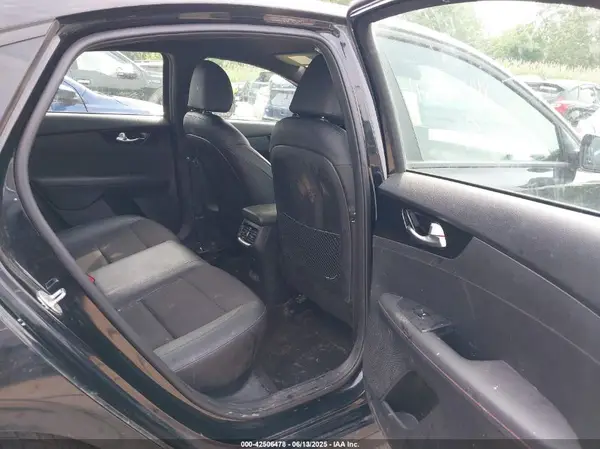 3KPF44AC3PE530561 2023 KIA FORTE - Image 8