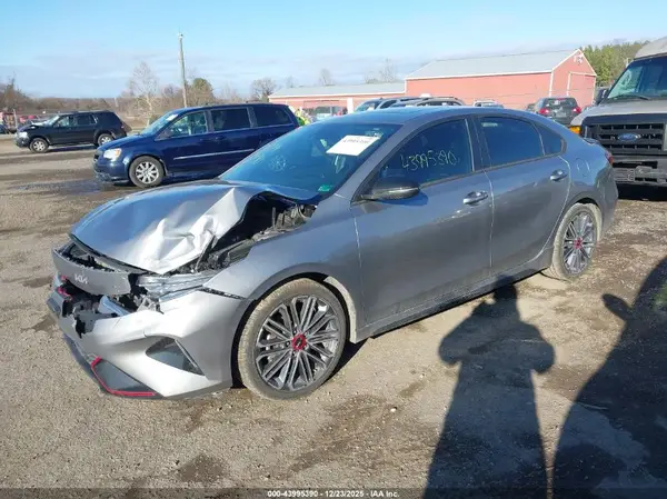 3KPF44AC3PE589710 2023 KIA FORTE - Image 2