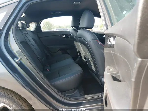 3KPF44AC3PE591585 2023 KIA FORTE - Image 8