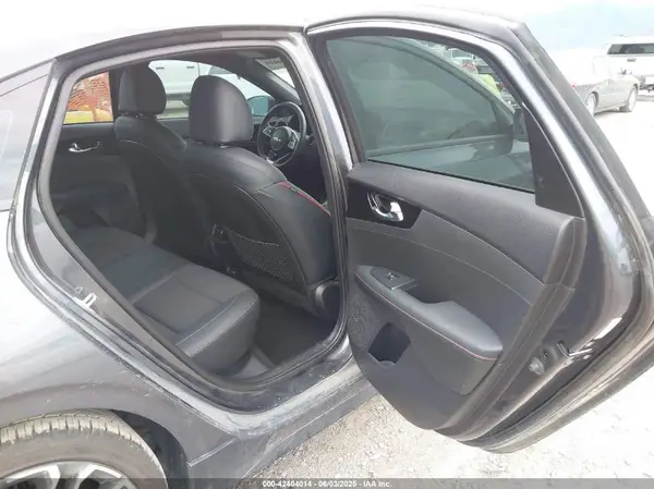 3KPF44AC3PE620602 2023 KIA FORTE - Image 8