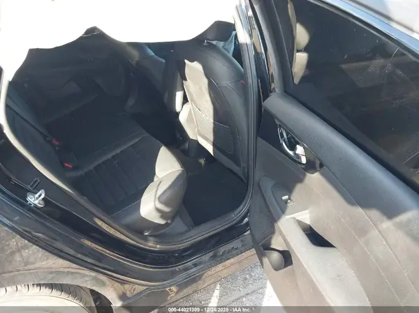 3KPF44AC3PE633091 2023 KIA FORTE - Image 8