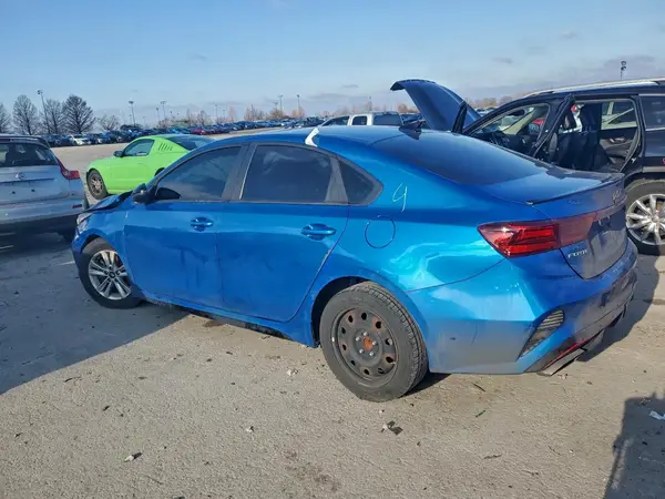 3KPF44AC3RE698252 2024 KIA FORTE - Image 2