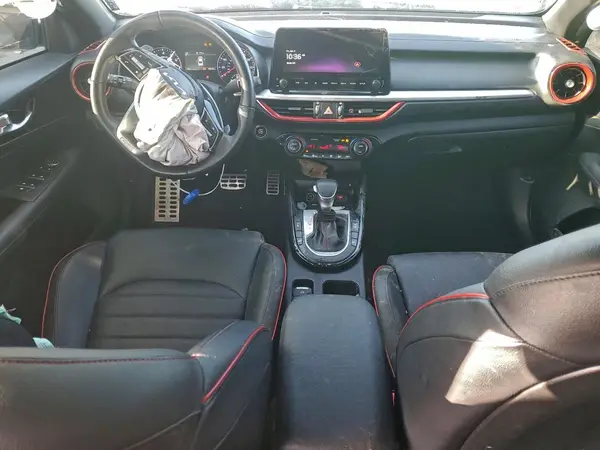 3KPF44AC3RE698252 2024 KIA FORTE - Image 8