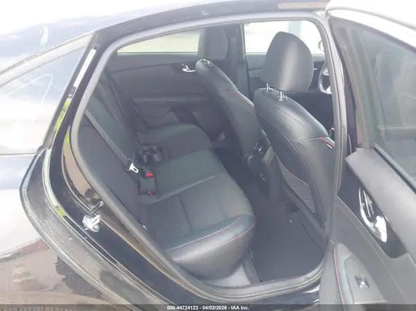 3KPF44AC3RE833052 2024 KIA FORTE - Image 8