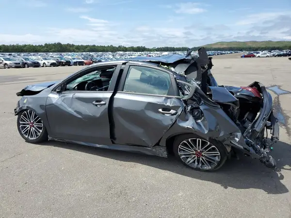 3KPF44AC4NE424651 2022 KIA FORTE - Image 2